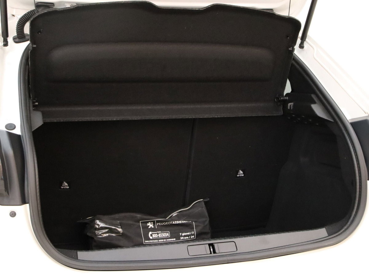 Peugeot 208 PureTech 100 Stop&Start EAT8 5 porte Allure Pack (7)