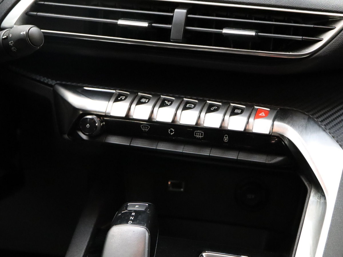 Peugeot 5008 BlueHDi 130 S&S Allure (14)