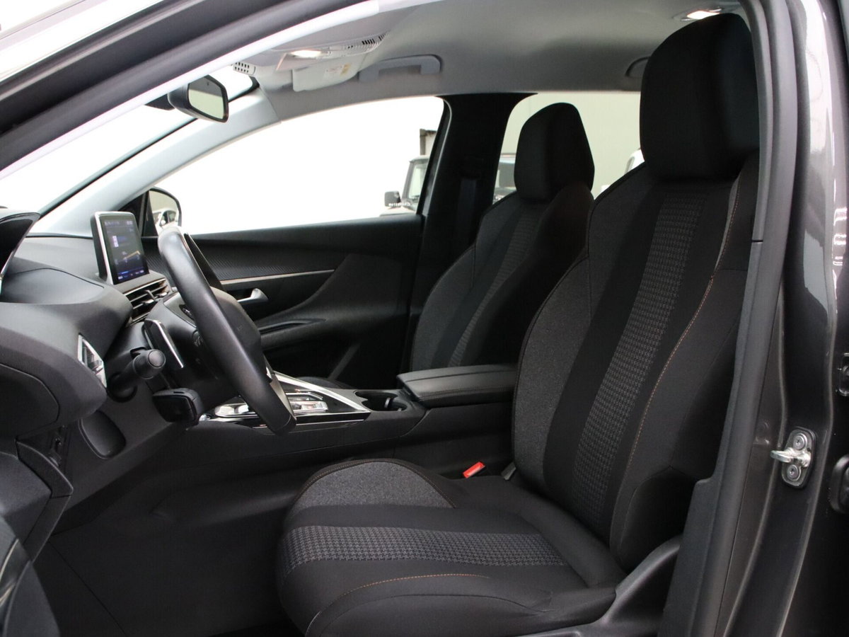 Peugeot 5008 BlueHDi 130 S&S Allure (16)
