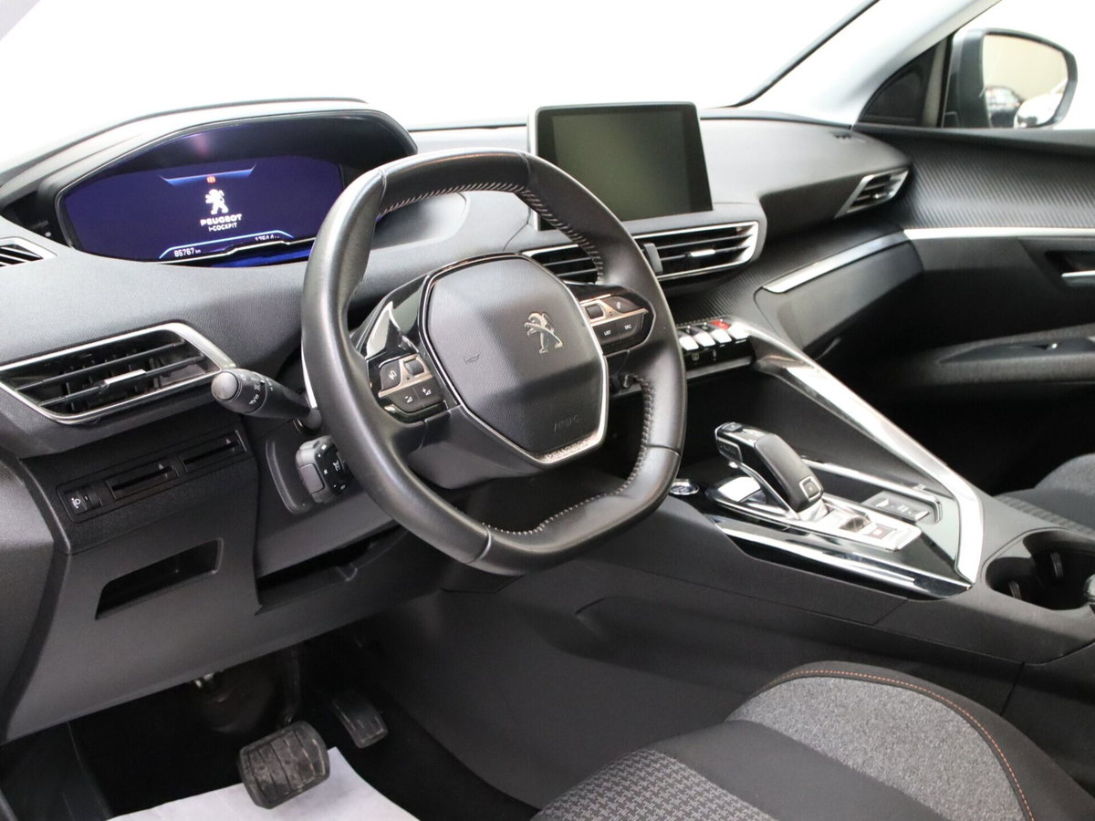 Peugeot 5008 BlueHDi 130 S&S Allure (9)