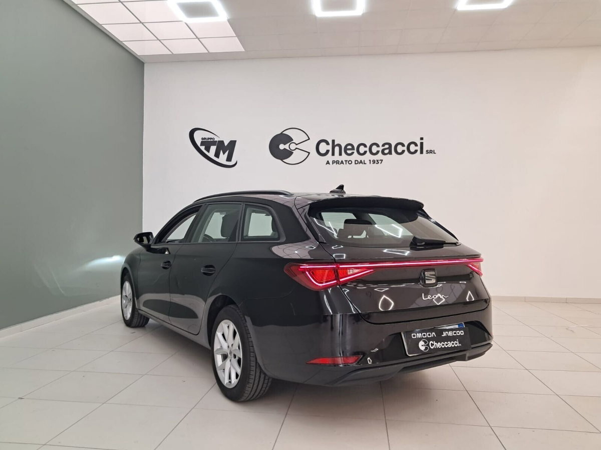 SEAT Leon ST Sportstourer 2.0 tdi Style 116cv (4)