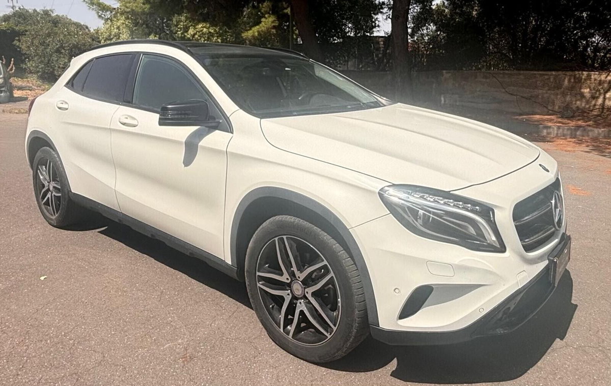 Mercedes-Benz GLA SUV 200 d Automatic 4Matic Premium