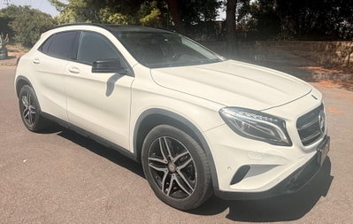 Mercedes-Benz GLA SUV 200 d Automatic 4Matic Premium usata