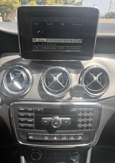 Mercedes-Benz GLA SUV 200 d Automatic 4Matic Premium (18)