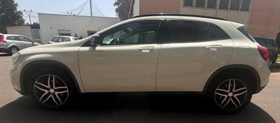 Mercedes-Benz GLA SUV 200 d Automatic 4Matic Premium (7)