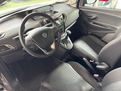 Lancia Ypsilon 0.9 TwinAir 85 CV 5 porte S&S DFN Platinum (9)