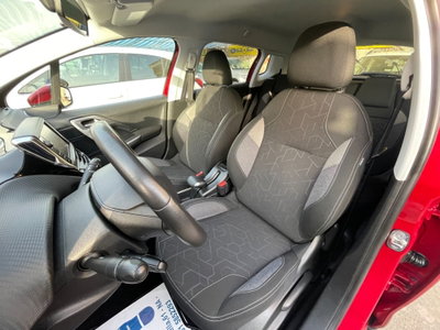 Peugeot 2008 100 Active (10)