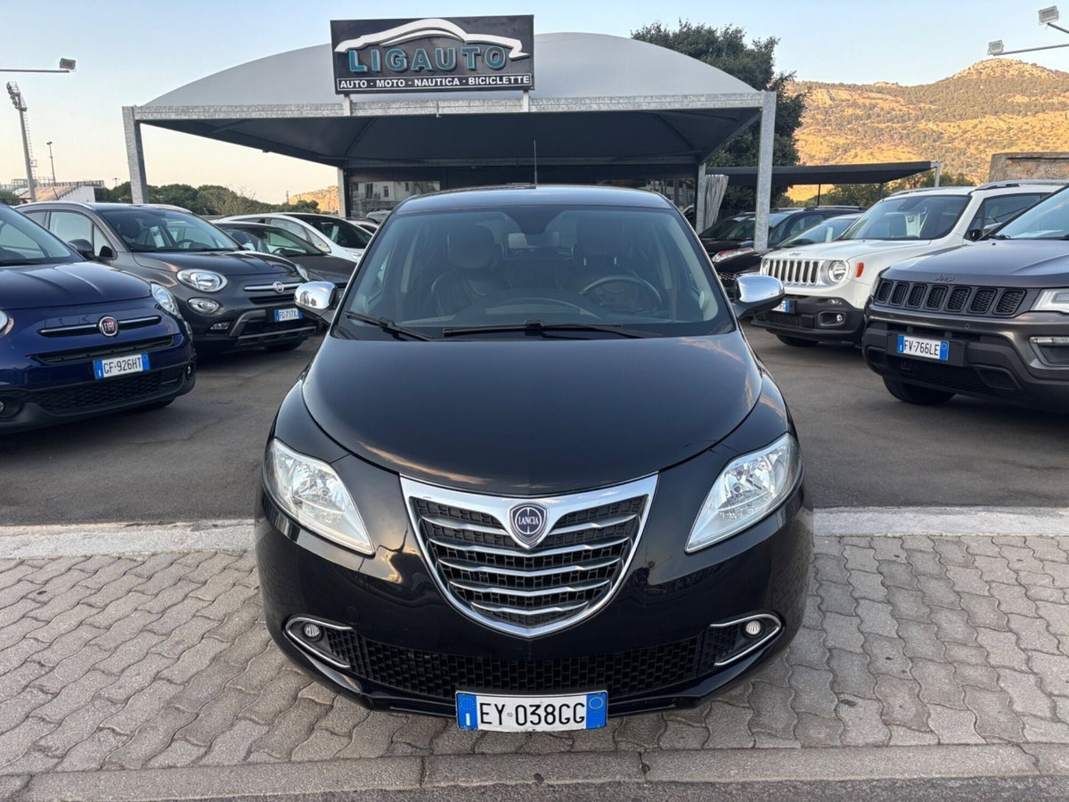 Lancia Ypsilon 1.3 MJT 16V 95 CV 5 porte S&S Gold (3)