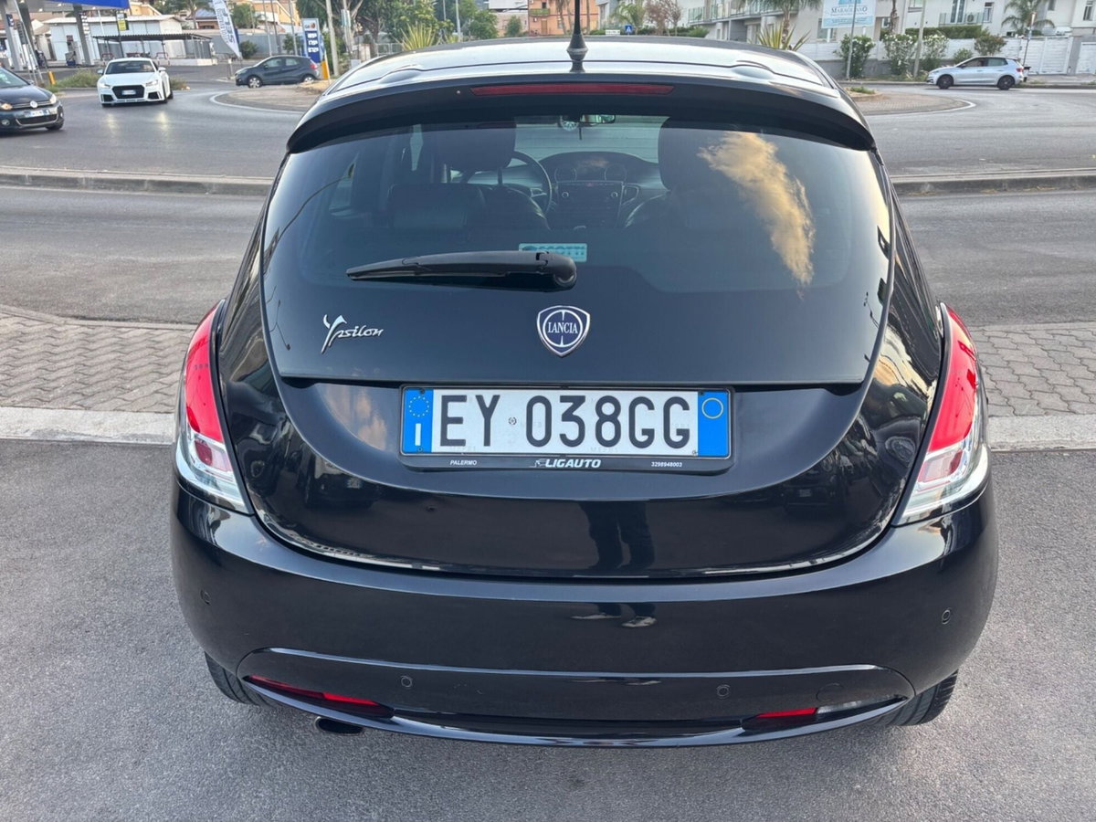 Lancia Ypsilon 1.3 MJT 16V 95 CV 5 porte S&S Gold (7)