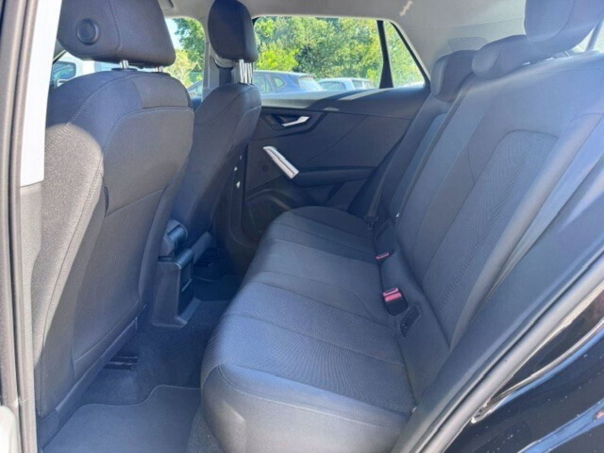 Audi Q2 Q2 30 TFSI Identity Black (10)