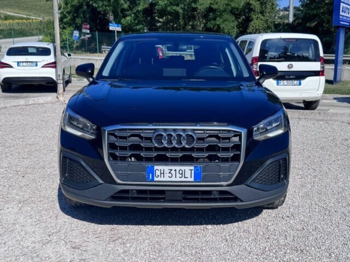 Audi Q2 Q2 30 TFSI Identity Black (2)