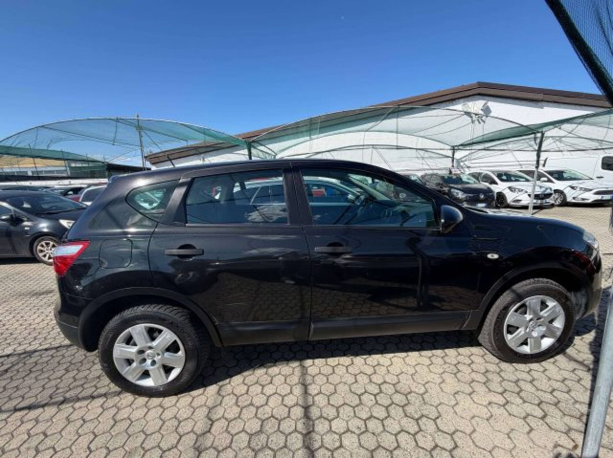 Nissan Qashqai 1.6 16V Visia (3)