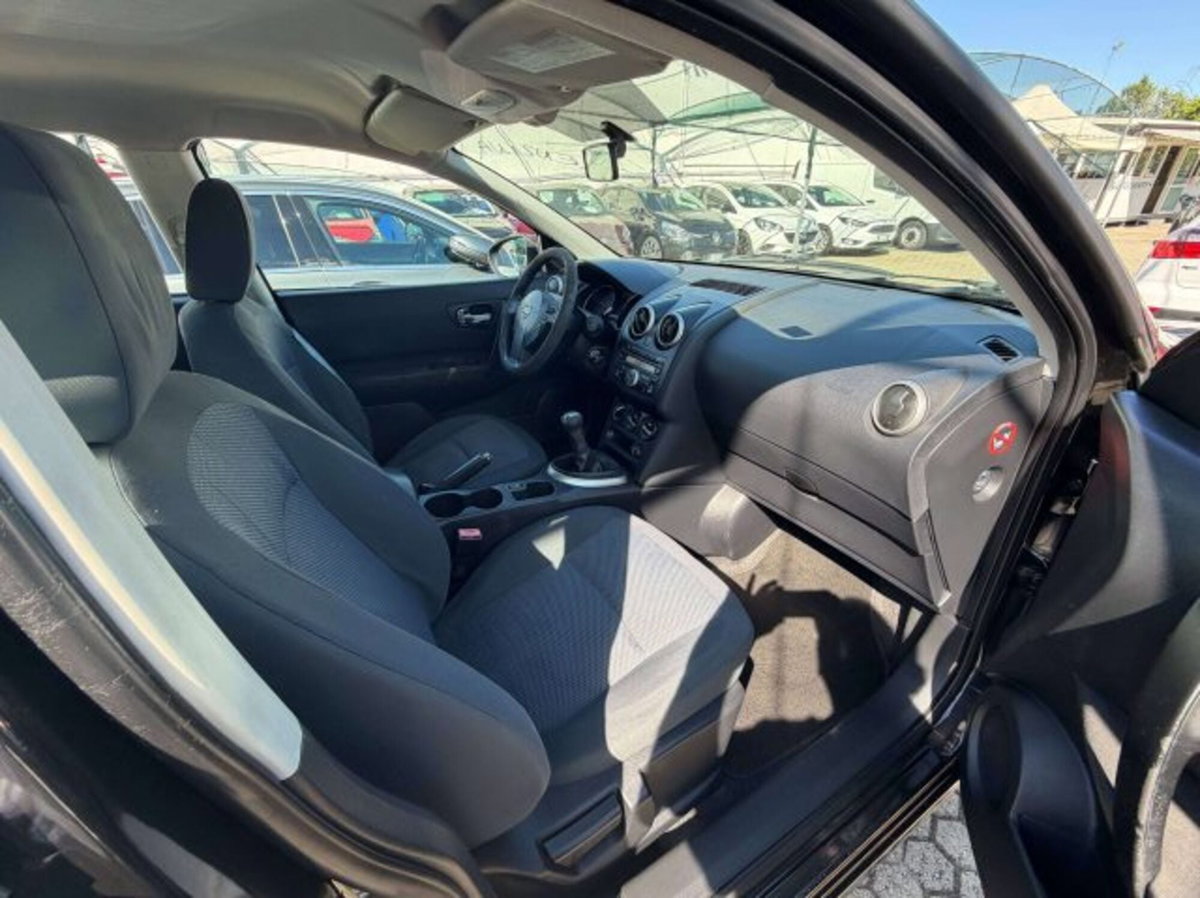 Nissan Qashqai 1.6 16V Visia (5)