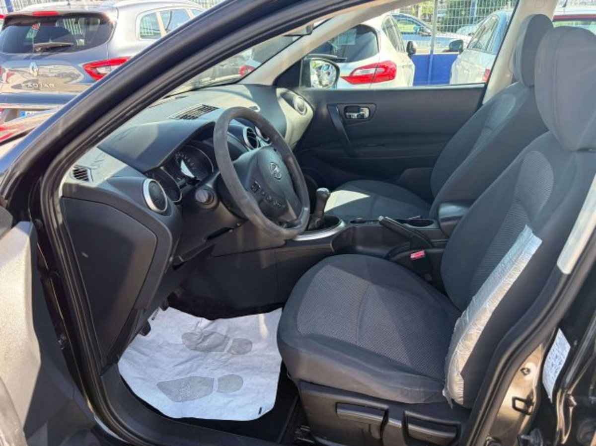 Nissan Qashqai 1.6 16V Visia (7)