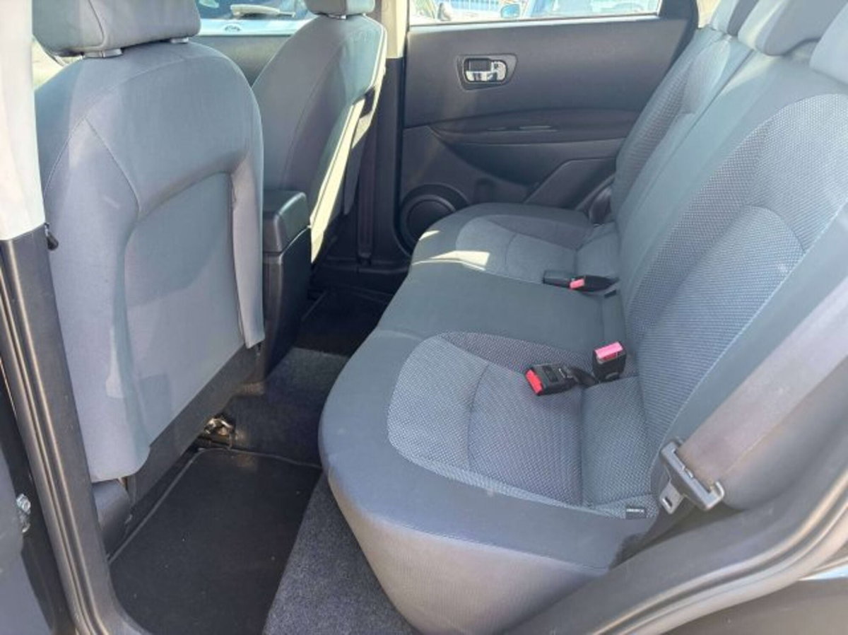 Nissan Qashqai 1.6 16V Visia (8)