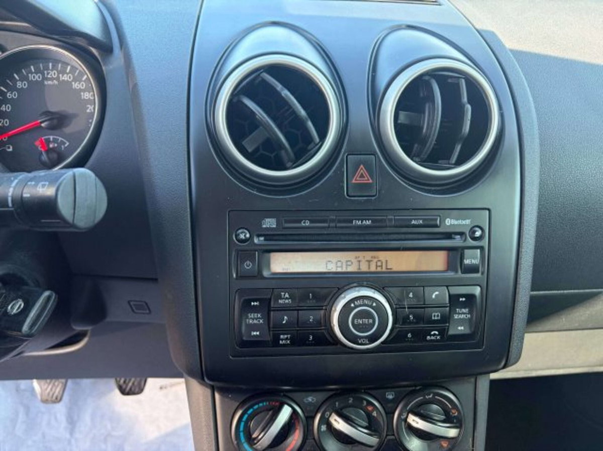 Nissan Qashqai 1.6 16V Visia (9)