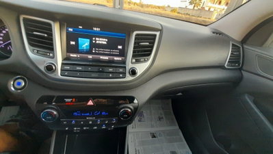 Hyundai Tucson 1.7 CRDi XPossible (10)