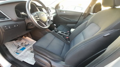 Hyundai Tucson 1.7 CRDi XPossible (16)