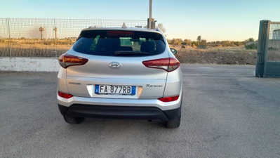 Hyundai Tucson 1.7 CRDi XPossible (19)