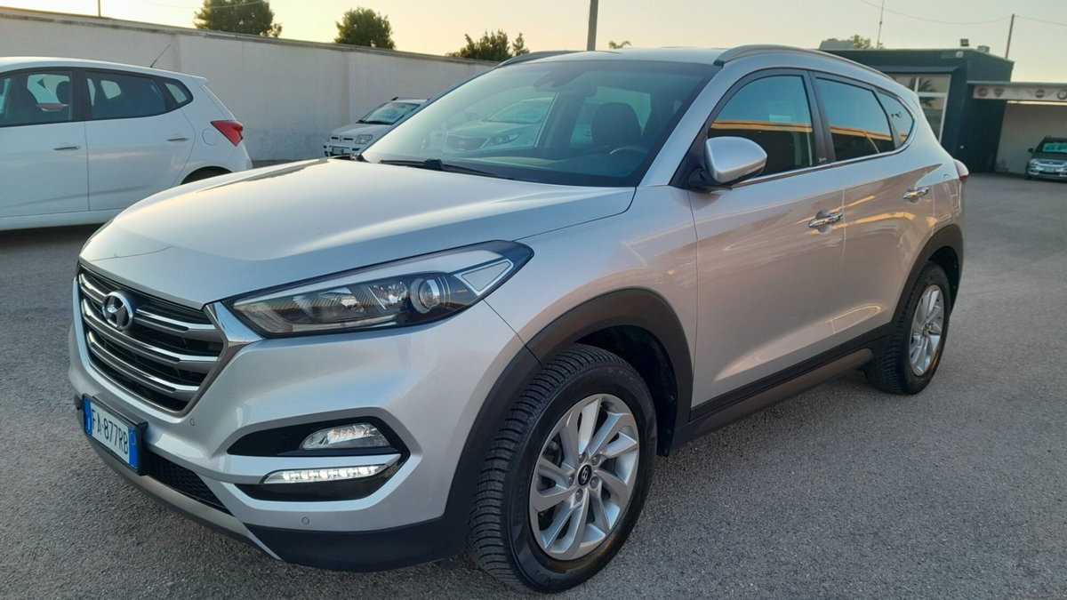 Hyundai Tucson 1.7 CRDi XPossible (4)