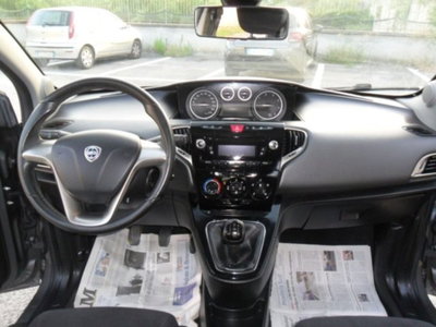 Lancia Ypsilon 1.3 MJT 16V 95 CV 5 porte S&S Platinum (12)