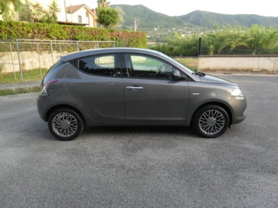 Lancia Ypsilon 1.3 MJT 16V 95 CV 5 porte S&S Platinum (3)