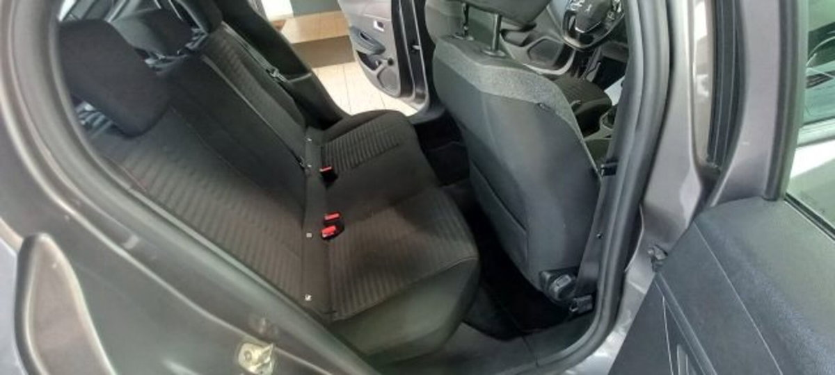 Peugeot 208 1.2 puretech Active s&s 100cv (8)