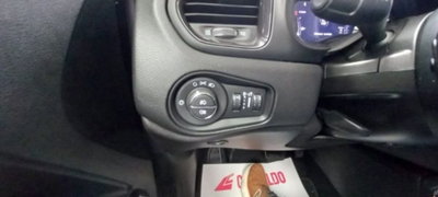 Jeep Renegade 1.3 T4 190CV PHEV 4xe AT6 Limited (15)