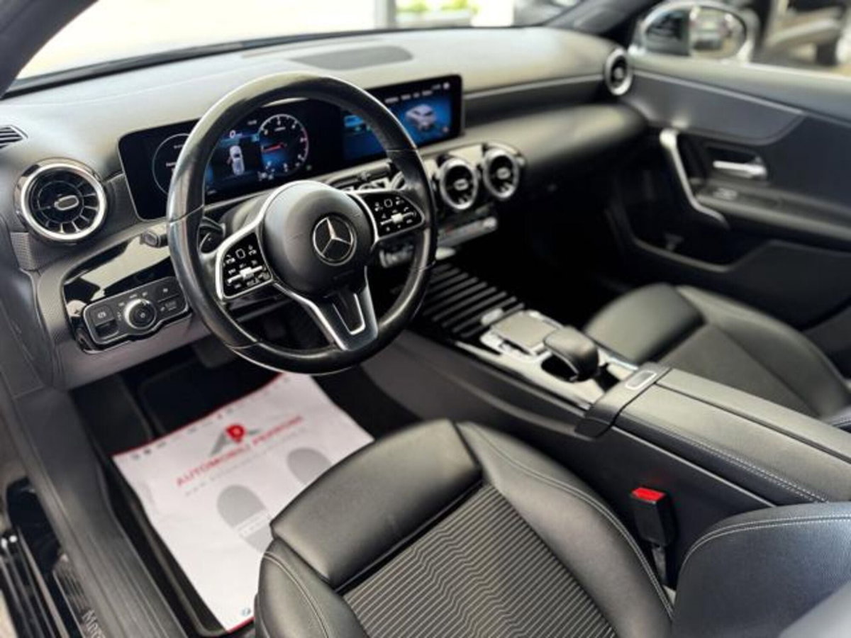 Mercedes-Benz Classe A Sedan 180 d Automatic 4p. Sport (5)