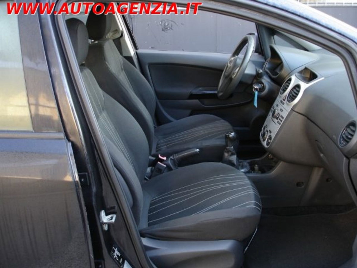 Opel Corsa 1.2 80CV 5 porte GPL-TECH Club (10)
