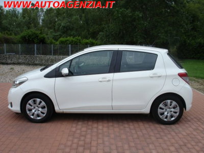 Toyota Yaris 1.0 5 porte Now GPL (4)