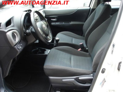 Toyota Yaris 1.0 5 porte Now GPL (8)