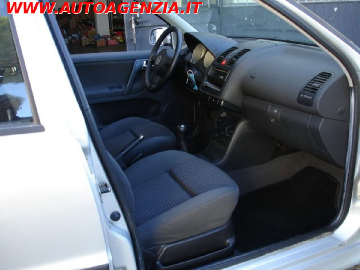 Volkswagen Polo 1.4 16V cat 5p. Comfortline (13)