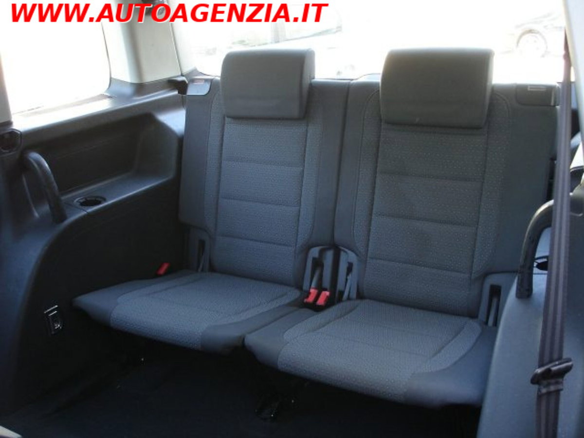 Volkswagen Touran 1.9 TDI 105CV DPF (11)