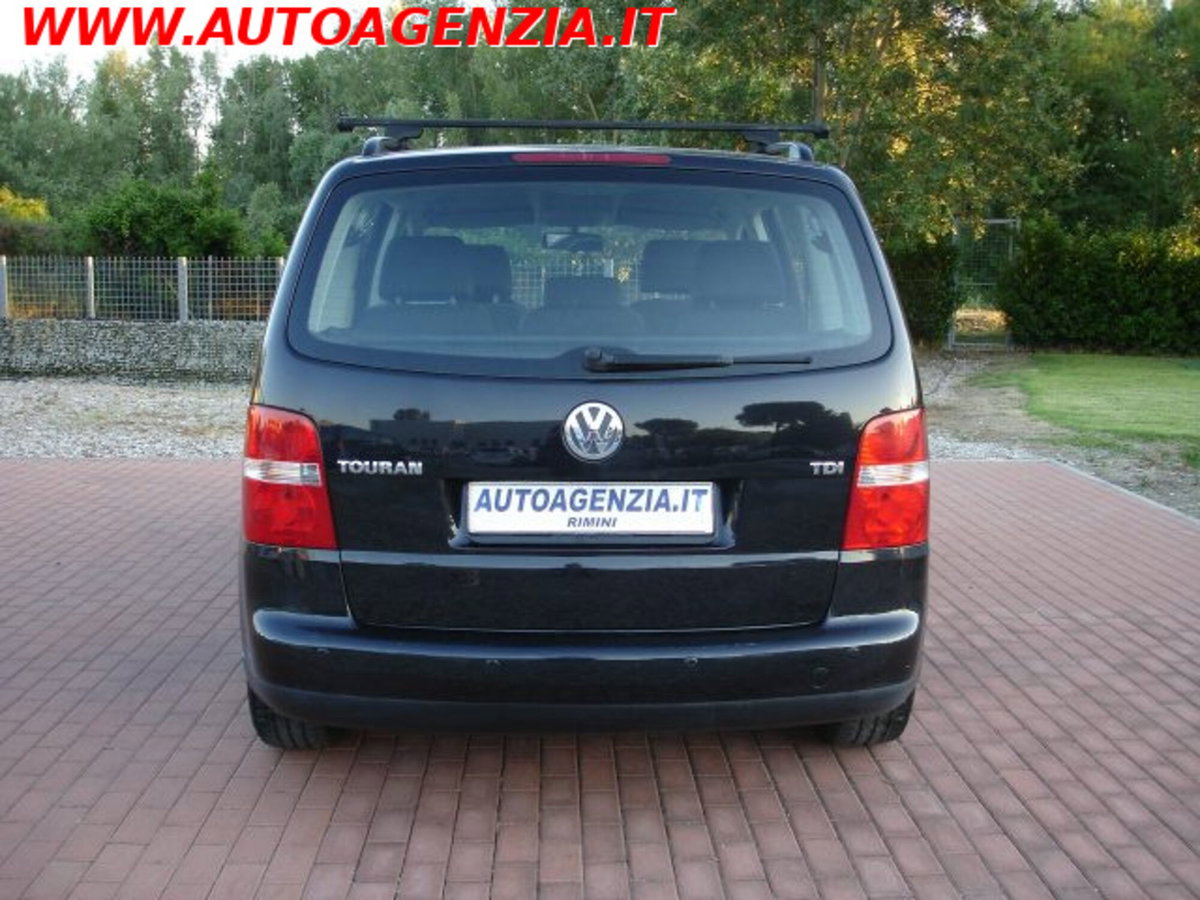 Volkswagen Touran 1.9 TDI 105CV DPF (7)