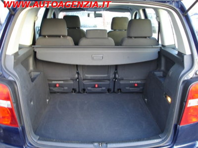Volkswagen Touran 16V TDI Trendline (14)