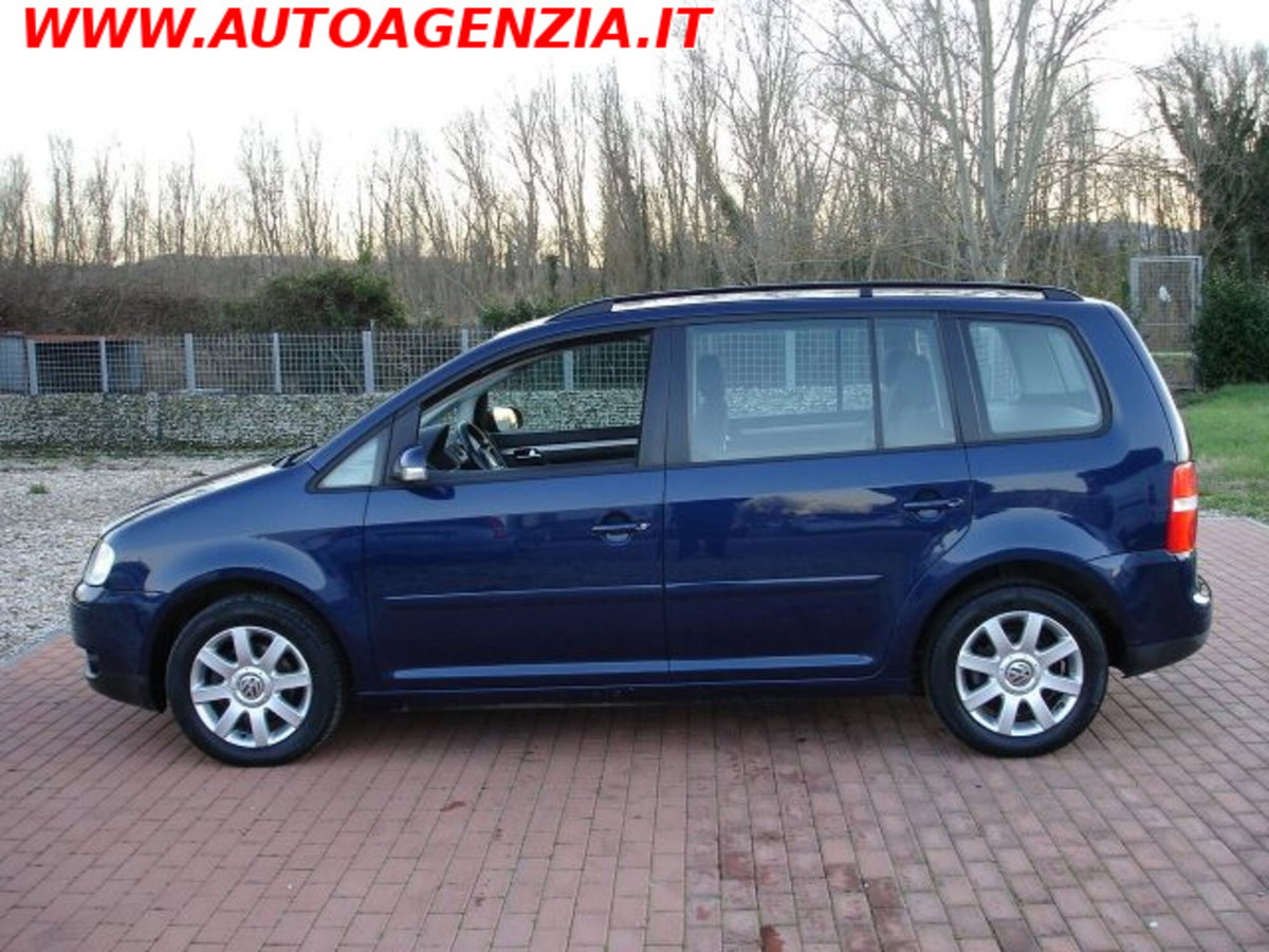 Volkswagen Touran 16V TDI Trendline (4)