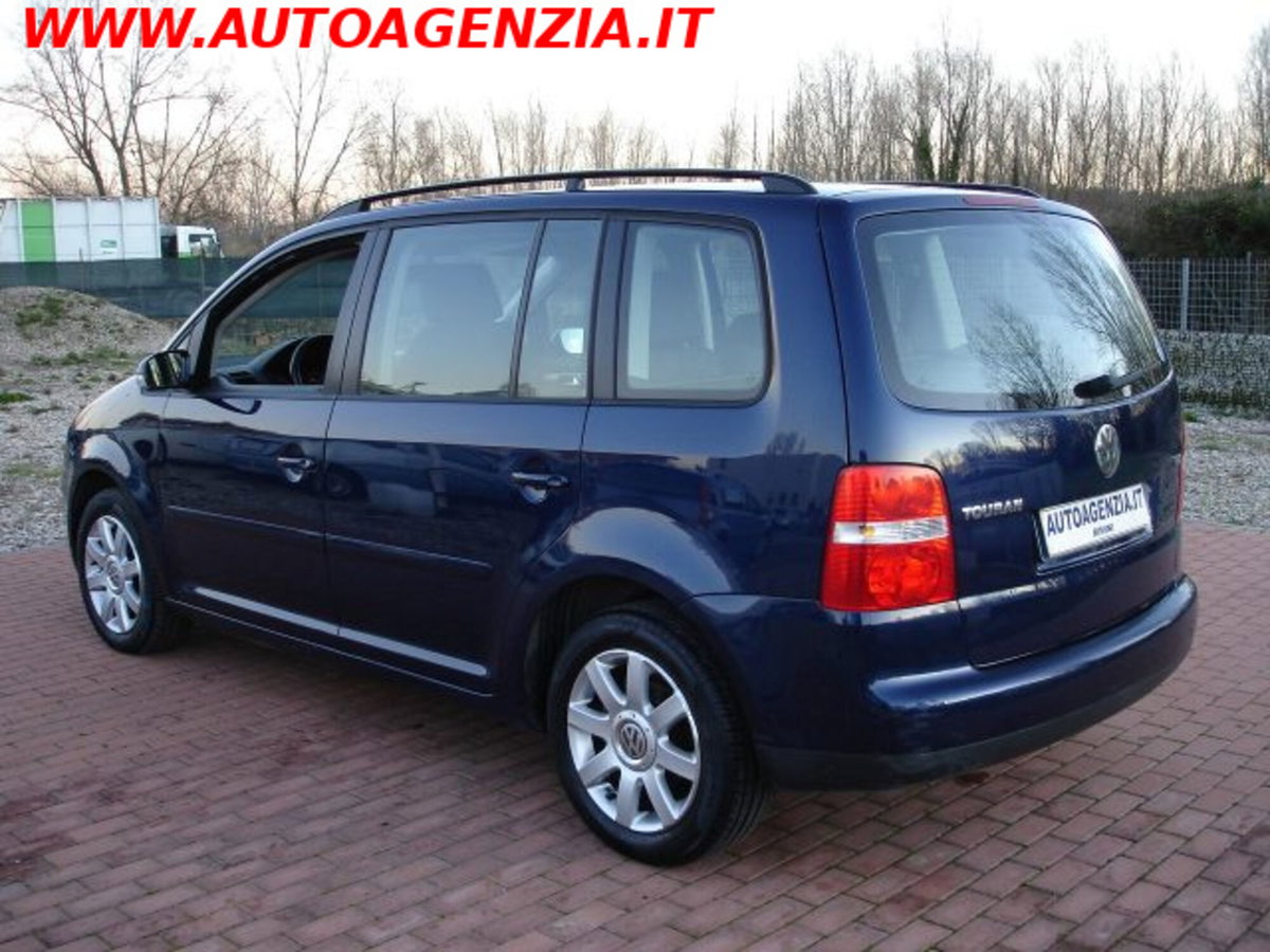 Volkswagen Touran 16V TDI Trendline (5)