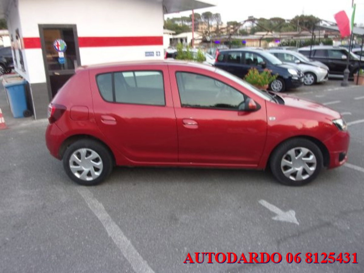 Dacia Sandero 1.2 GPL 75CV Ambiance (11)