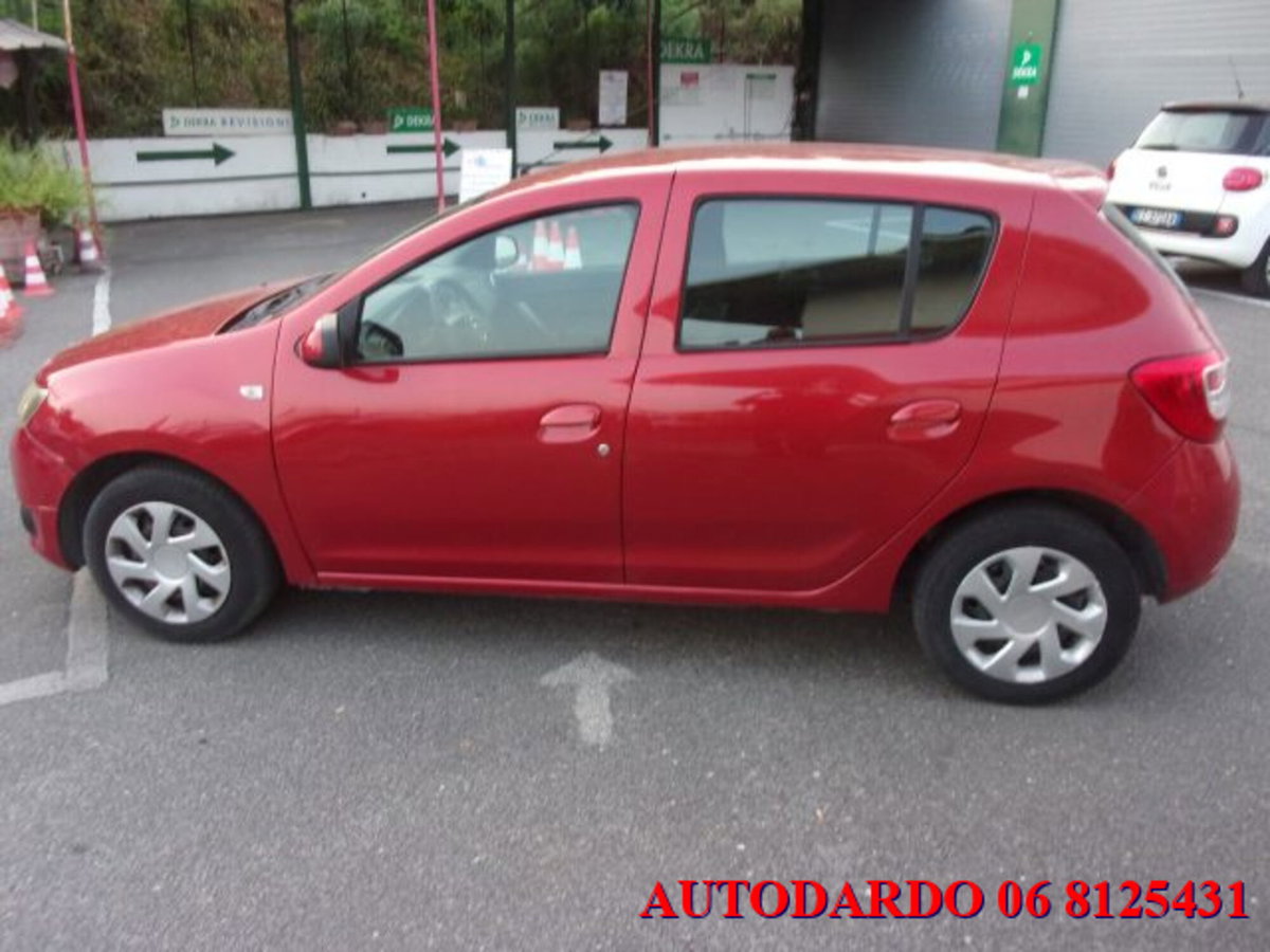 Dacia Sandero 1.2 GPL 75CV Ambiance (15)