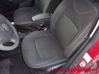 Dacia Sandero 1.2 GPL 75CV Ambiance (9)