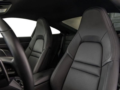 Porsche 911 Coupé Carrera 4S (18)