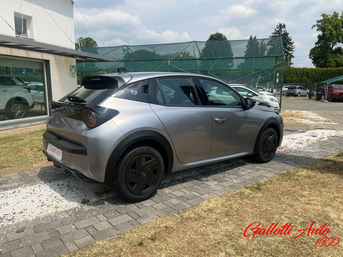 Lancia Ypsilon 1.2 mhev 110cv e-dct (7)