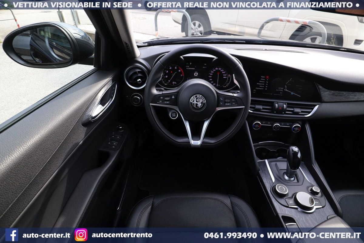 Alfa Romeo Giulia 2.0 Turbo 200 CV AT8 (12)