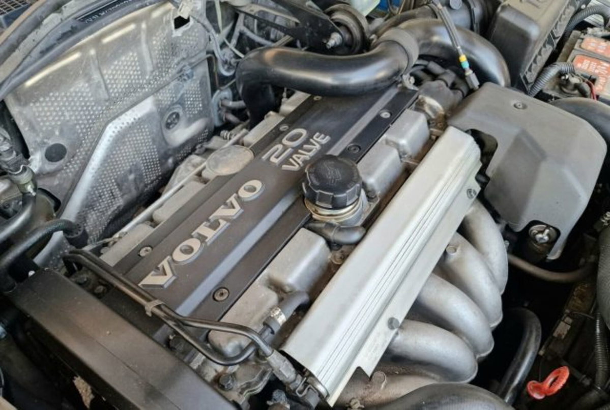 Volvo 850 2.0i turbo 20V cat Station Wagon T-5 (14)