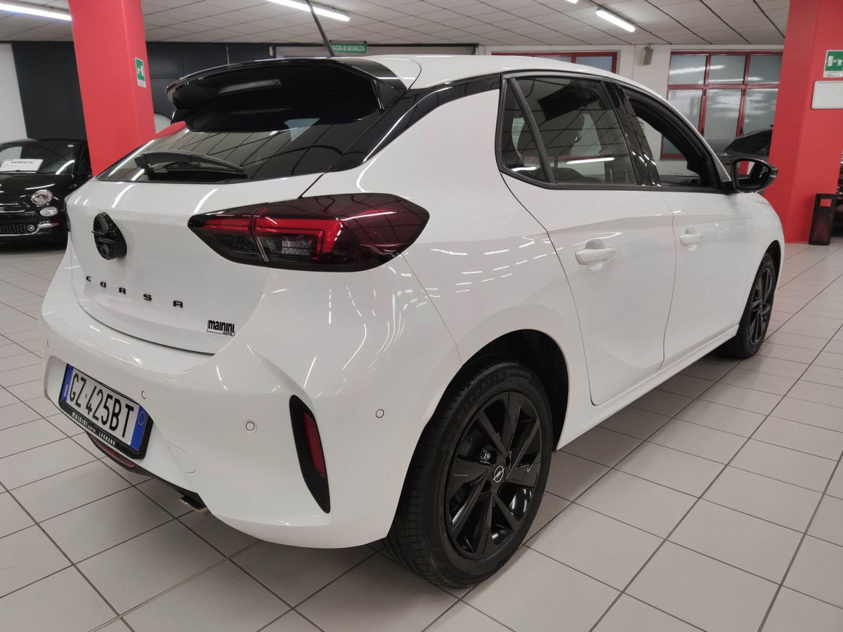 Opel Corsa 1.2 100 CV GS Line (4)
