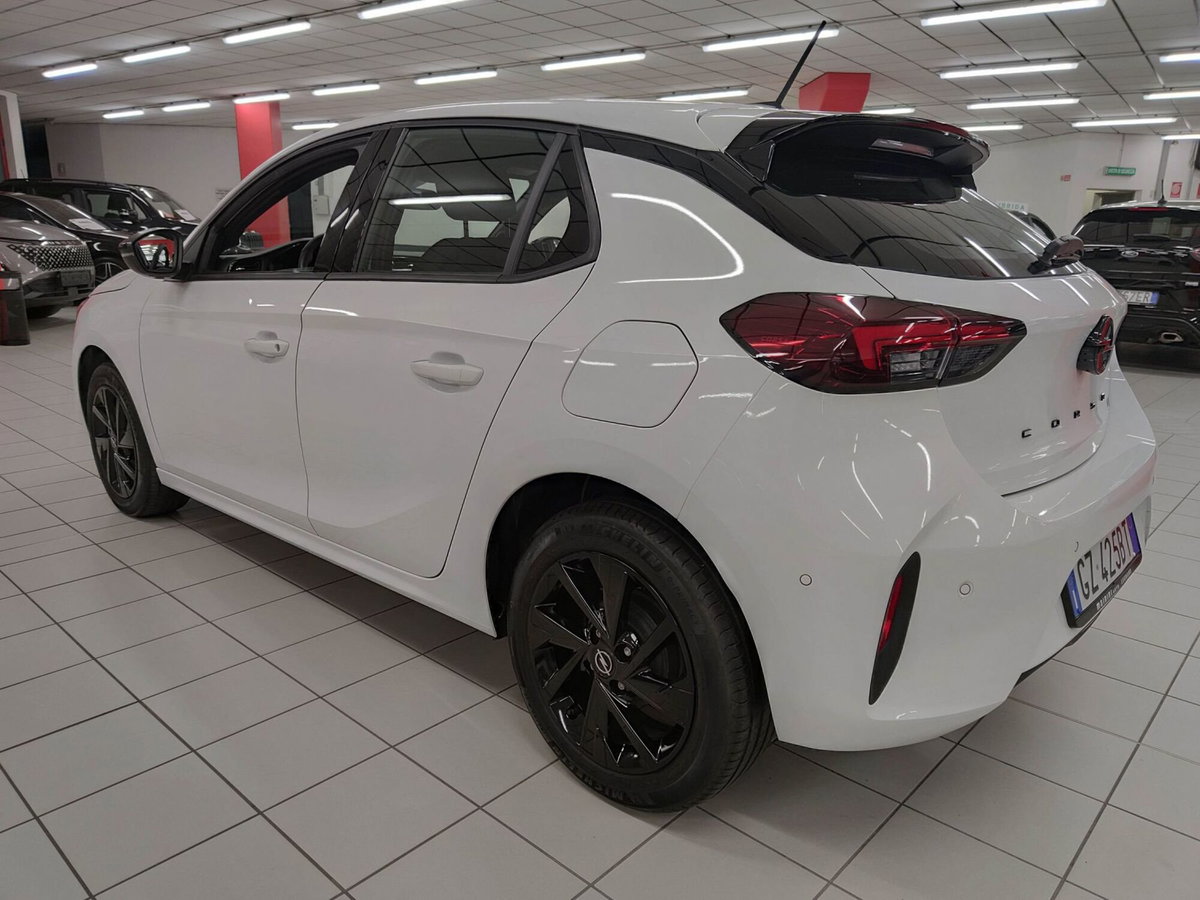 Opel Corsa 1.2 100 CV GS Line (6)