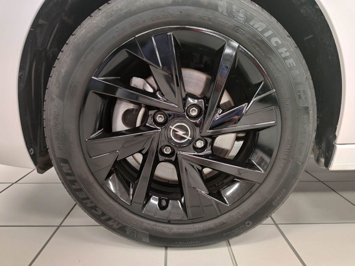Opel Corsa 1.2 100 CV GS Line (8)