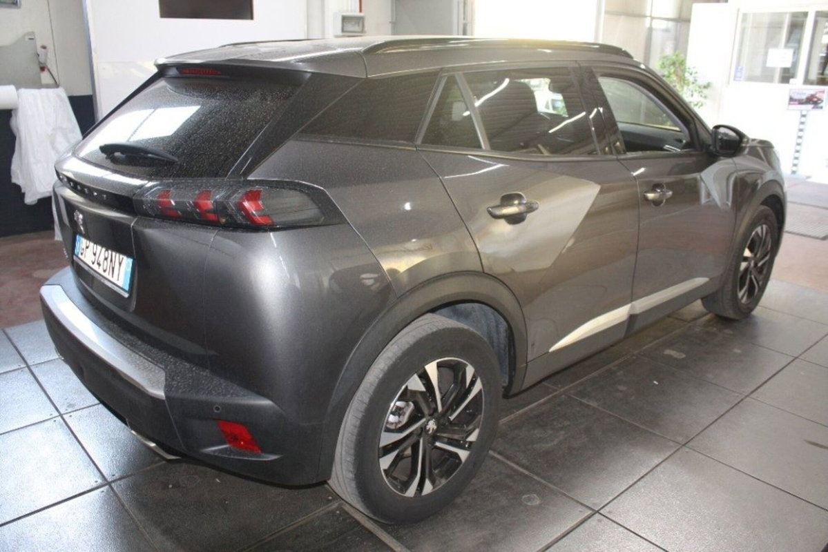 Peugeot 2008 PureTech 130 S&S EAT8 Allure Pack (6)