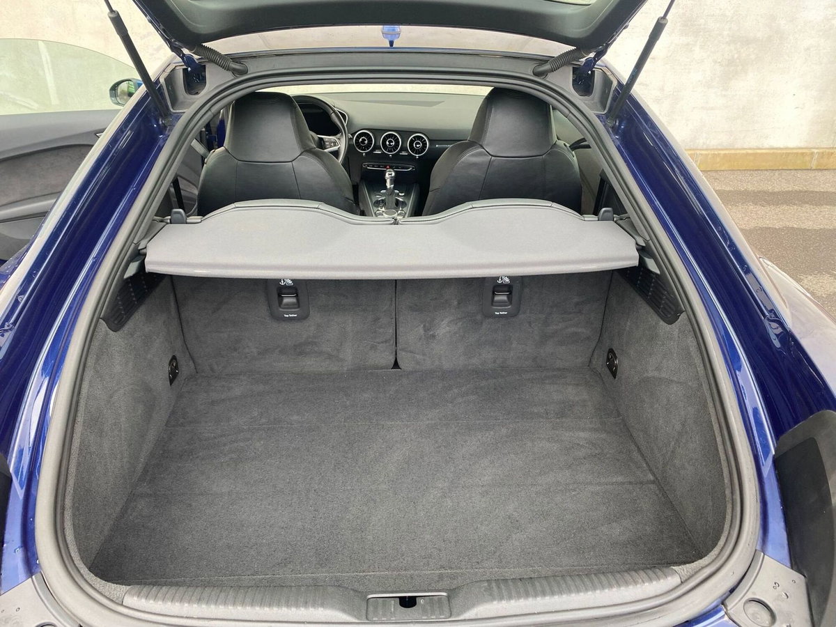 Audi TT Coupé 1.8 TFSI (13)